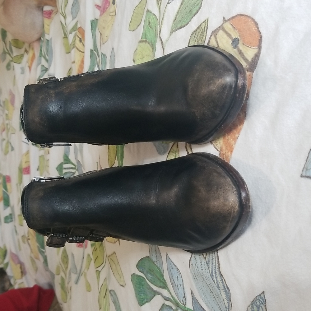 FRYE BOOTS